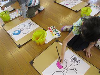 絵の具って、きれいだね！（年長組）