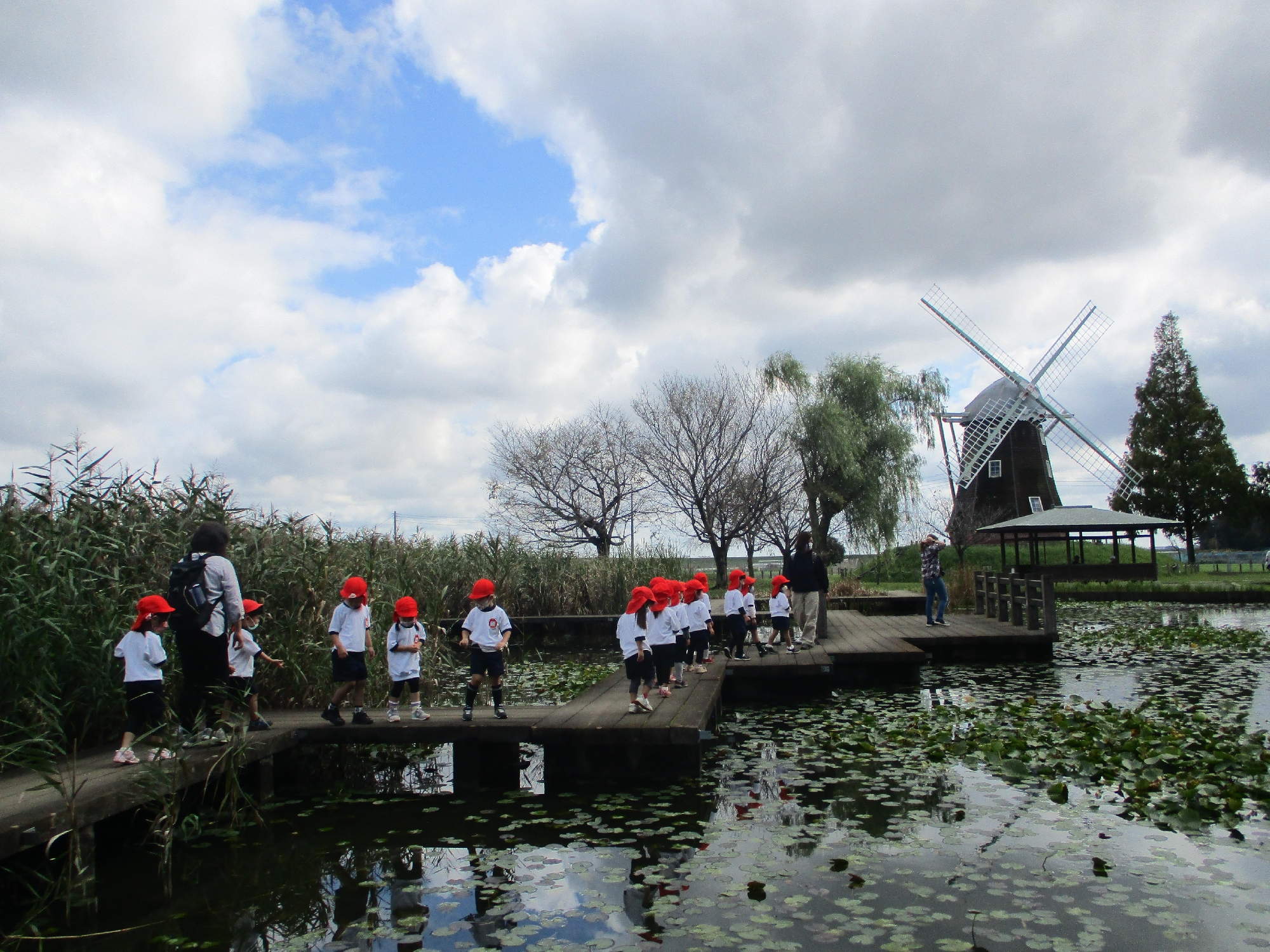 あけぼの山公園に行ったよ♪　（年少組）